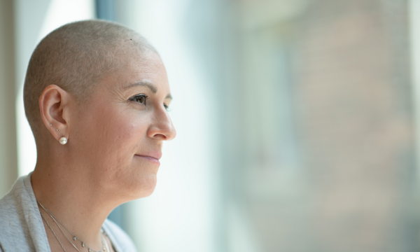 illustration d'une femme atteinte de cancer