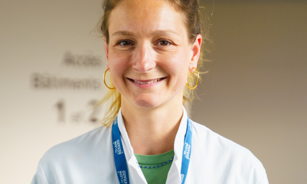 Dr BAUWENS Laurence