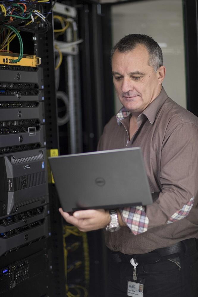 Franck  Responsable de la sécurité informatique